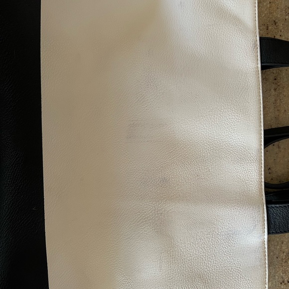 Kate Spade tote - Picture 4 of 4